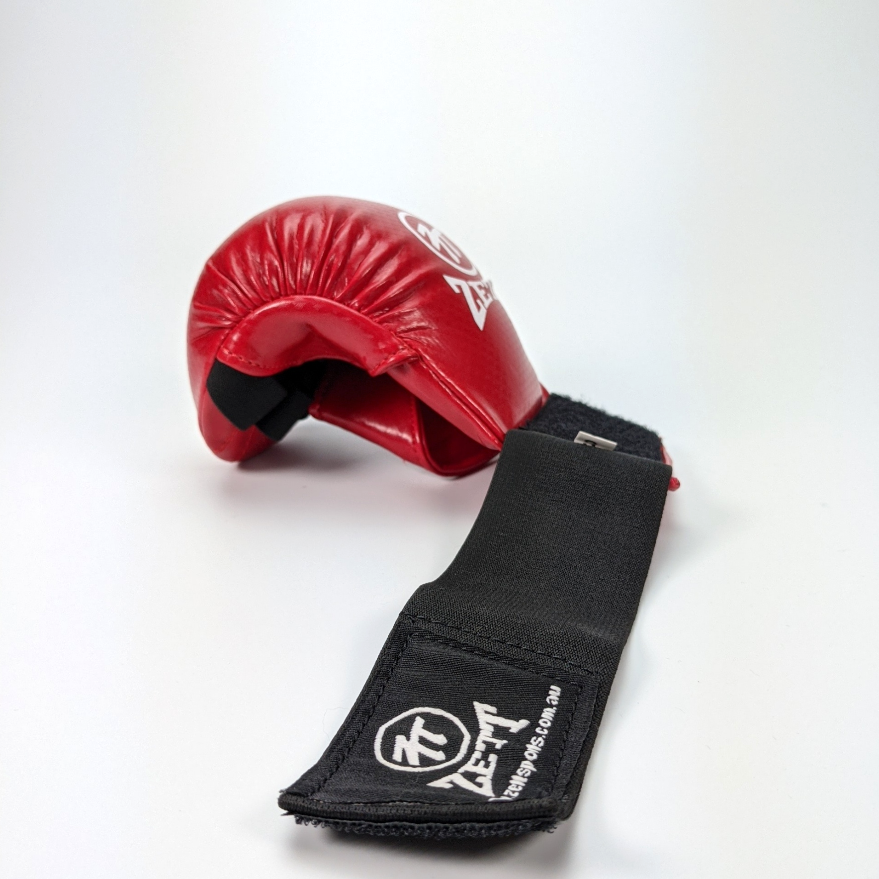 ZETT KARATE OPEN HANDED GLOVES