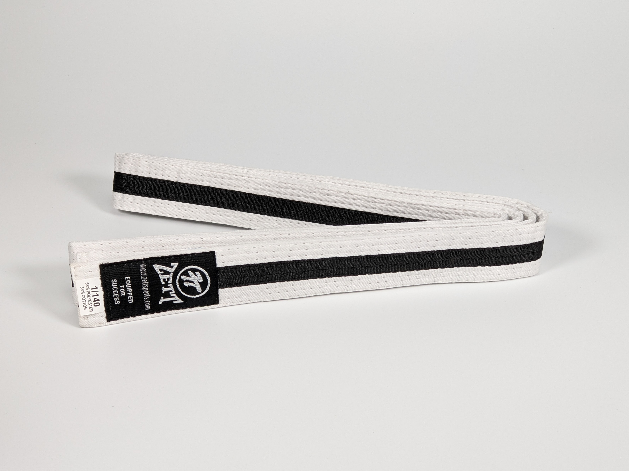 ZETT WHITE BELT WITH COLOUR STRIPE